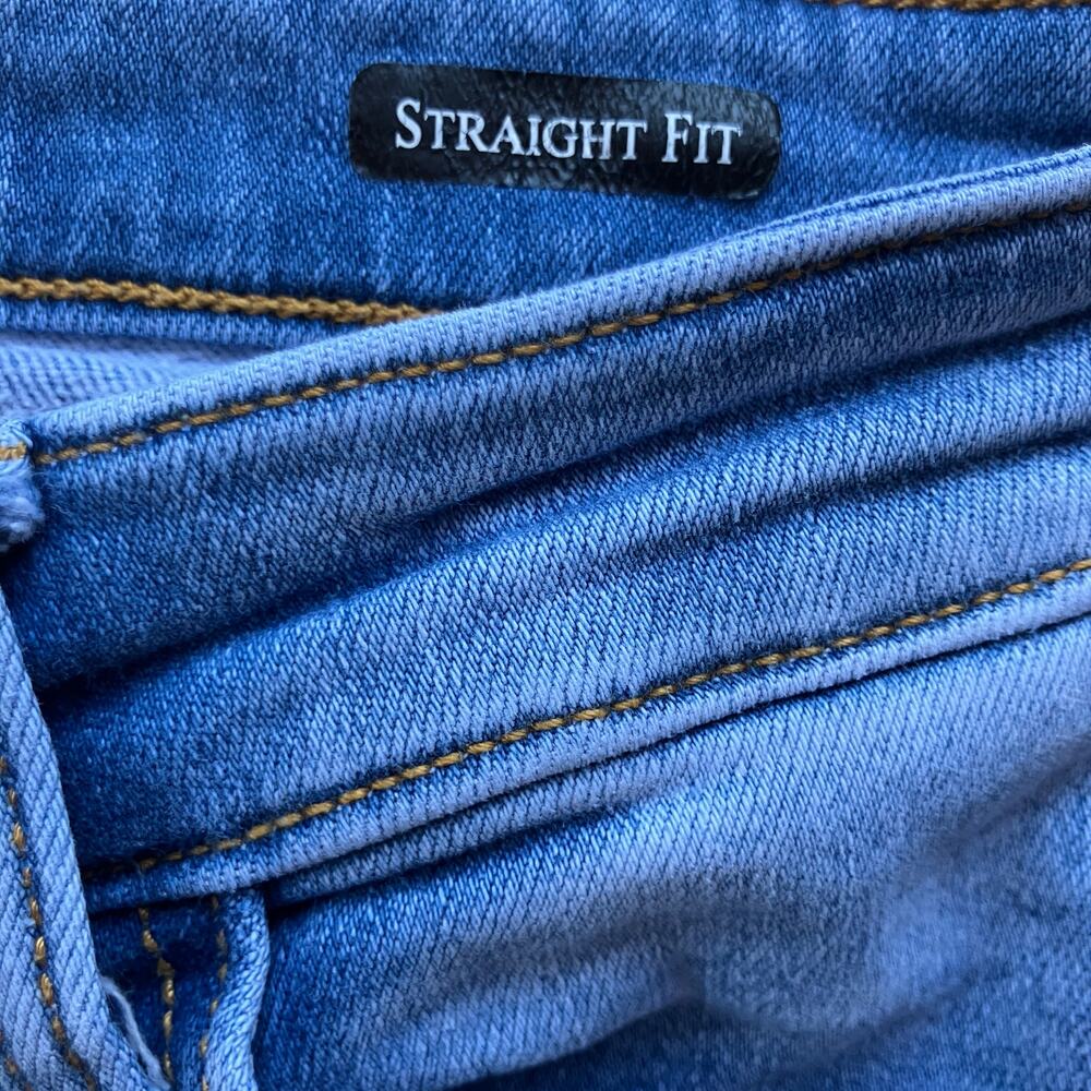 Judy Blue High Rise Straight Fit Jeans Size 13/31 Light Wash Stretch - Picture 6 of 6